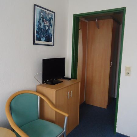 Hotel Central Oberursel Bagian luar foto