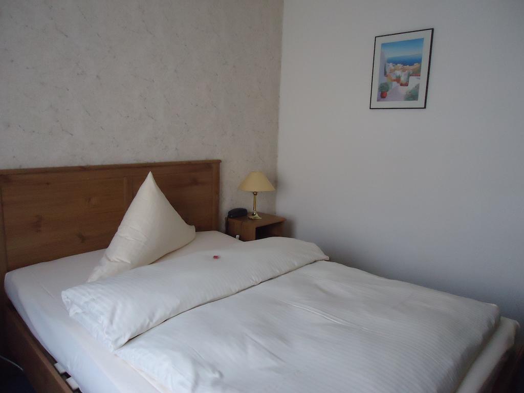 Hotel Central Oberursel Ruang foto