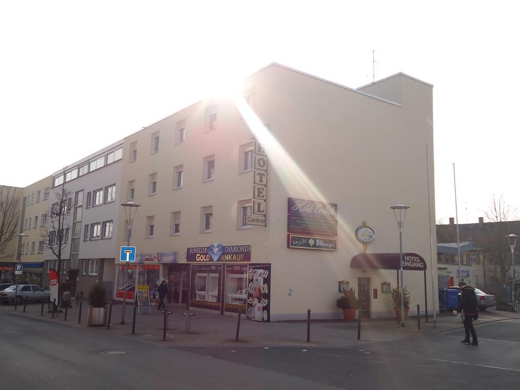 Hotel Central Oberursel Bagian luar foto
