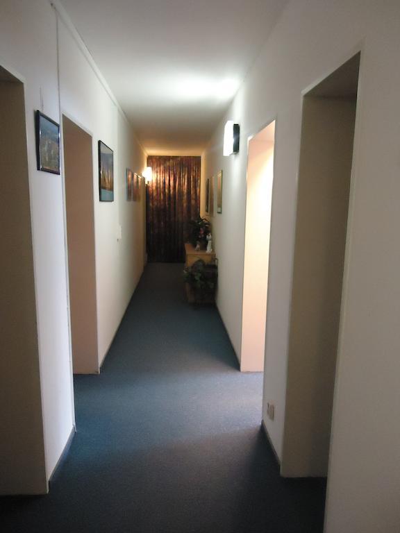 Hotel Central Oberursel Bagian luar foto