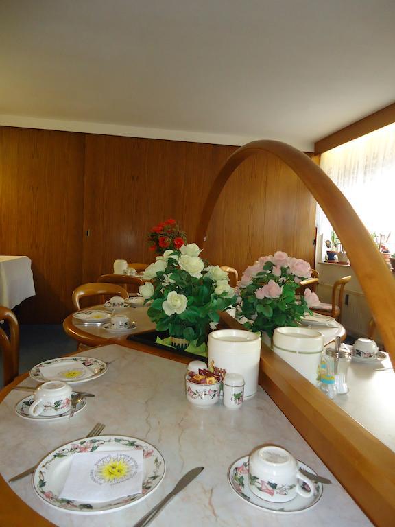 Hotel Central Oberursel Bagian luar foto